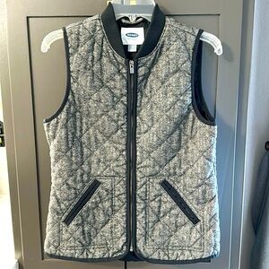 Small Black and White Twead Vest